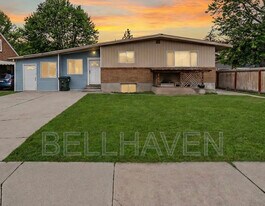 1121 S 4th Ave in Pocatello, ID - Building Photo