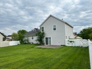 1312 Darlington Ct in Hoffman Estates, IL - Building Photo - Building Photo