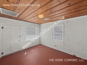 1733 E Adelaide Dr in Tucson, AZ - Building Photo - Building Photo