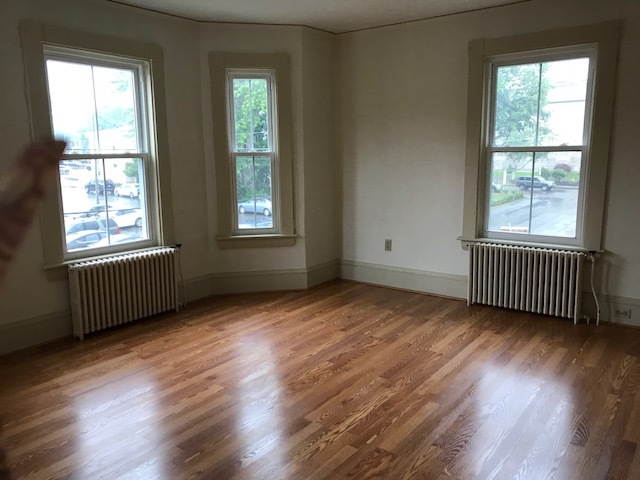 4 Weston St, Unit Apt. 2 in Augusta, ME - Foto de edificio - Building Photo