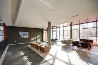 15-915 Brunel Ct in Toronto, ON - Building Photo - Building Photo