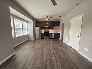 204 NW 18th St in Gainesville, FL - Building Photo - Building Photo