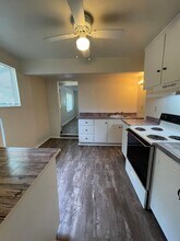1518 Diamond St in Anderson, CA - Foto de edificio - Building Photo