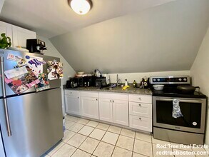 3142 Washington St, Unit 4 in Boston, MA - Foto de edificio - Building Photo