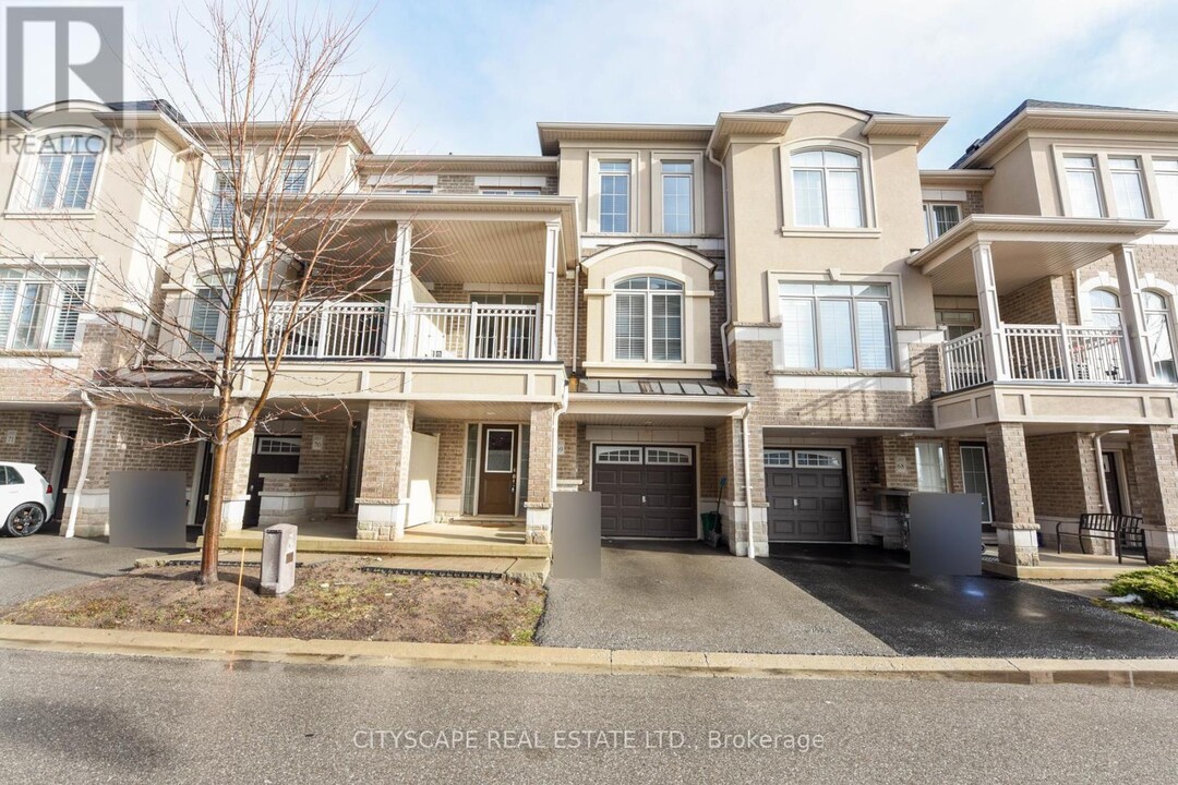 2435-2435 Greenwich Dr in Oakville, ON - Building Photo