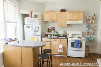 881 Huntington Ave, Unit 7 in Boston, MA - Building Photo - Building Photo