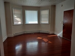 104 Avenue A in Bayonne, NJ - Building Photo - Building Photo