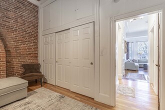 462 Beacon St, Unit 22 in Boston, MA - Building Photo - Building Photo