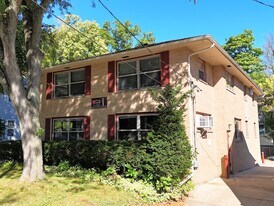 2212 Regent St, Unit #c in Madison, WI - Building Photo