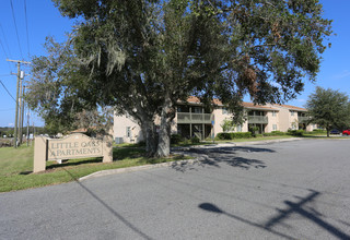 Little Oaks Apartments in Eustis, FL - Foto de edificio - Building Photo