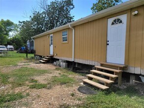 175 Sandoval St in Buda, TX - Building Photo - Building Photo