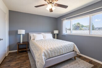 536 S. Flower St in Inglewood, CA - Foto de edificio - Interior Photo