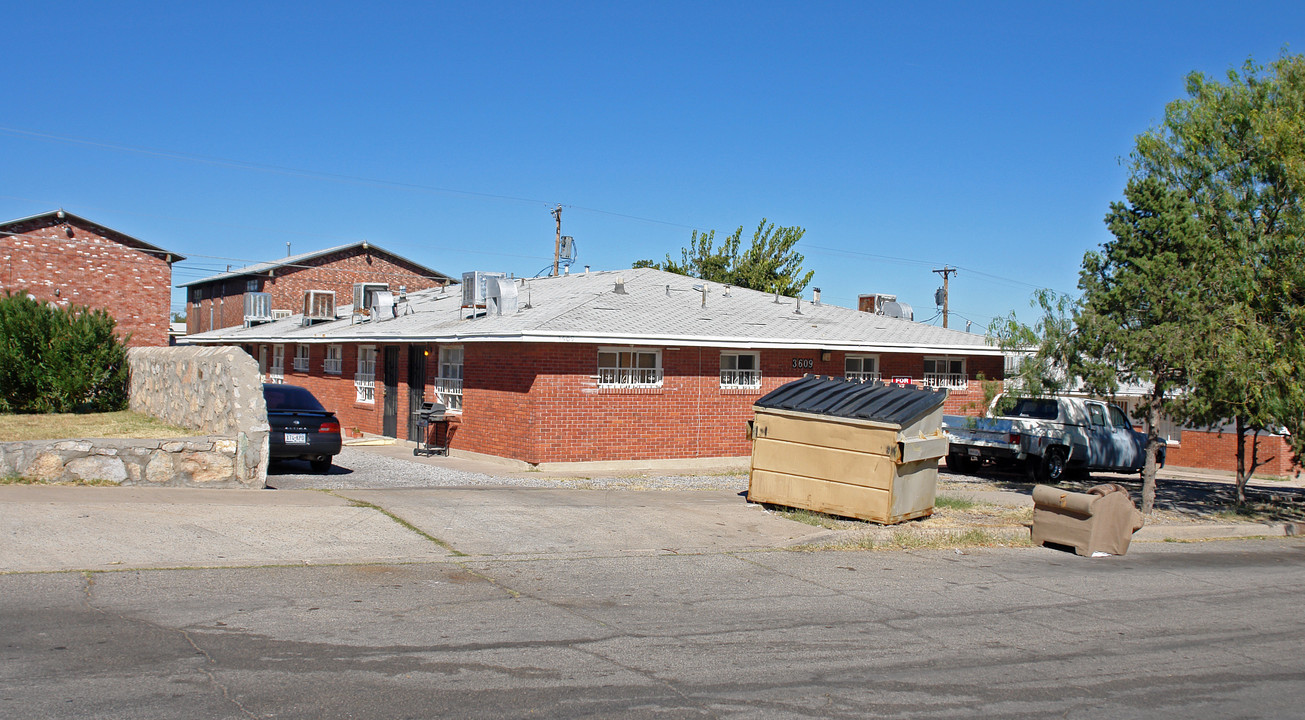 3609 Lincoln Ave in El Paso, TX - Building Photo