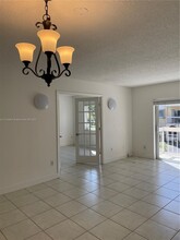 7732 Camino Real in Miami, FL - Building Photo - Building Photo