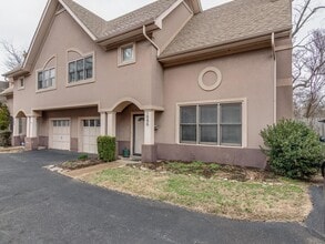 1986 Eastend Dr in Memphis, TN - Building Photo - Building Photo