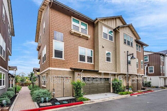 1416 Julia Ln in Concord, CA - Building Photo - Building Photo