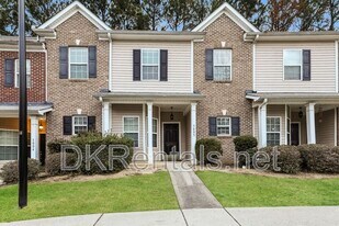 2555 Flat Shoals Rd in Atlanta, GA - Building Photo