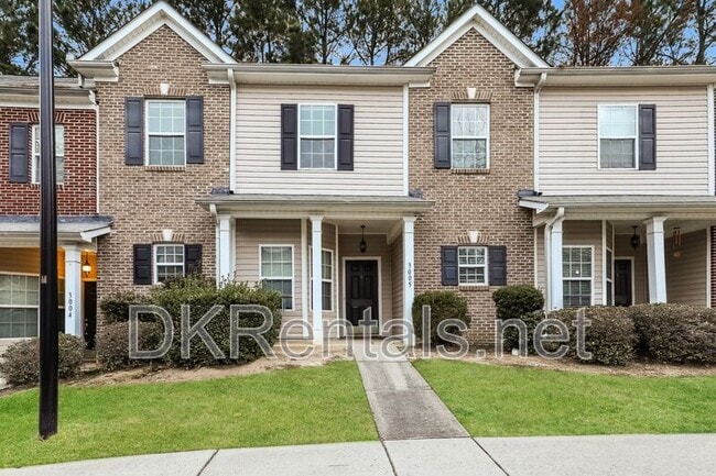 property at 2555 Flat Shoals Rd