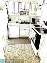2200 Park Ln in Hollywood, FL - Building Photo - Building Photo