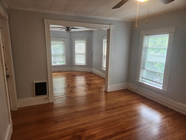 6 Pond Ct-Unit -2 in Leominster, MA - Building Photo - Building Photo