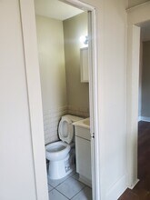 1234 E Elm St, Unit 8 in Springfield, MO - Building Photo - Building Photo