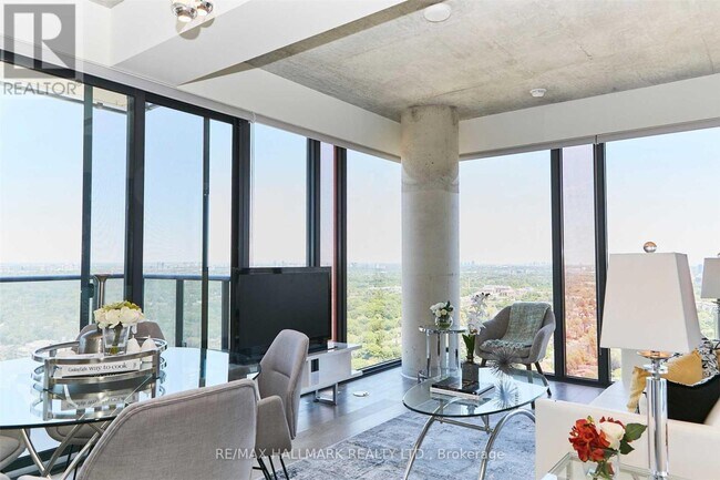 property at 185-3185 Roehampton Ave