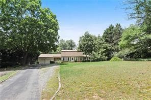 119 Woodlawn Dr NE in Marietta, GA - Building Photo