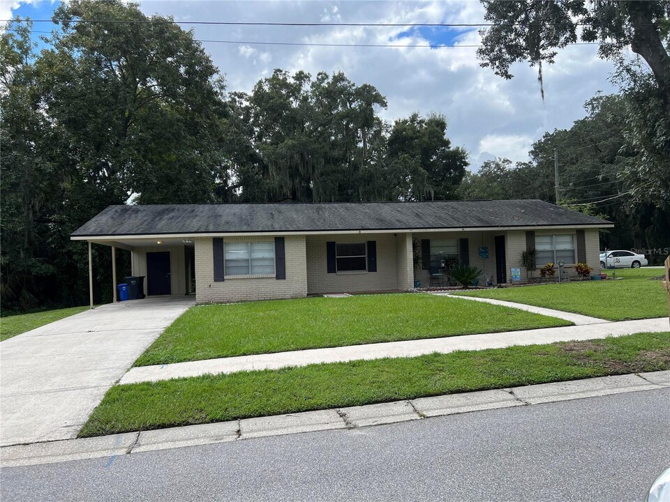 6801 Mathers Ln in Riverview, FL - Building Photo