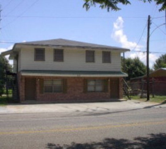 9181 Main St in Houma, LA - Building Photo