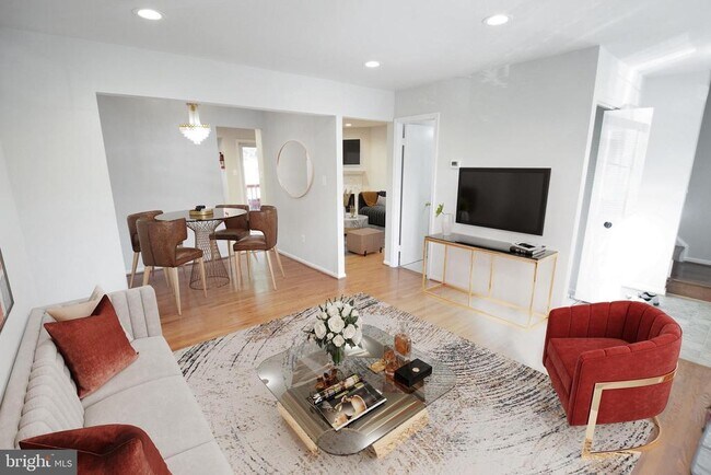 9506 Poplar Leaf Ct in Fairfax, VA - Building Photo - Building Photo