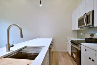 7518 Madison St in Forest Park, IL - Building Photo - Building Photo
