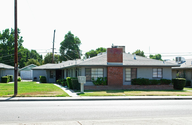 2126-2136 N 1st St in Fresno, CA - Building Photo - Building Photo