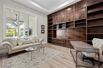 590 Carica Rd in Naples, FL - Foto de edificio - Building Photo