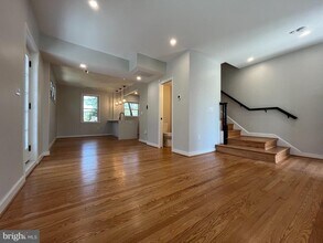 327 Whittier St NW in Washington, DC - Building Photo - Building Photo