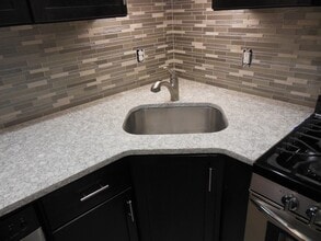 84 Hooper Rd in Dedham, MA - Building Photo - Building Photo