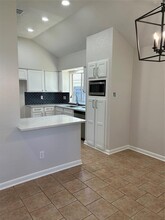 8639 Sunny Ridge Dr in Houston, TX - Building Photo - Building Photo