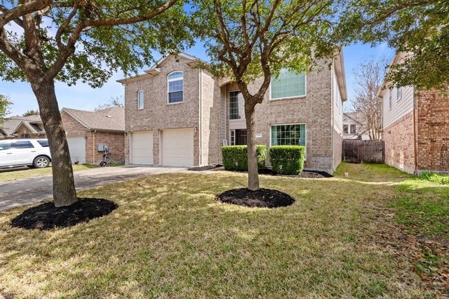 525 Golden Creek Dr in Round Rock, TX - Building Photo - Building Photo
