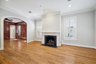 6433 Sewanee Ave in West University Place, TX - Building Photo - Building Photo