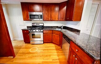 412 School St in Maywood, IL - Building Photo