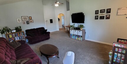 2373 Dawn Way in Fairfield, CA - Building Photo - Building Photo