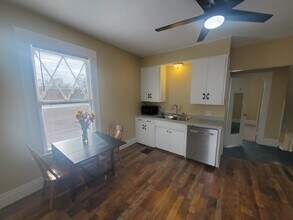 946 Virginia St SE in Grand Rapids, MI - Foto de edificio - Building Photo