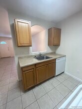 440 Clearview Canyon in Canyon Lake, TX - Building Photo - Building Photo