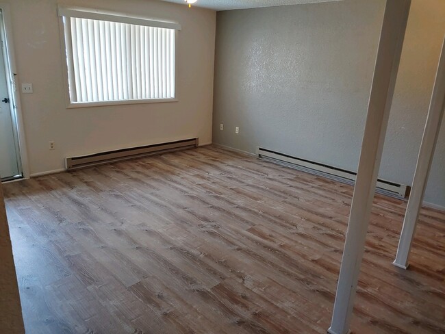 2826 Baker Dr, Unit Apt A in Cody, WY - Building Photo - Building Photo