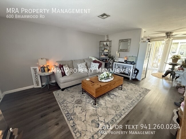 600 Briarwood Rd in Venice, FL - Building Photo - Building Photo