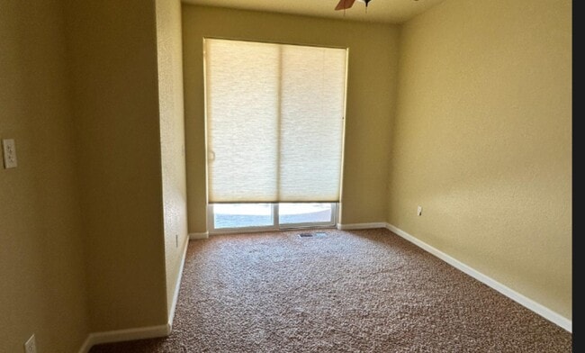 8414 Vista Verde Cir in La Grange, CA - Building Photo - Building Photo