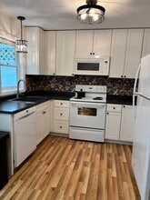 12 Woodland Green in Rochester, NH - Building Photo - Building Photo