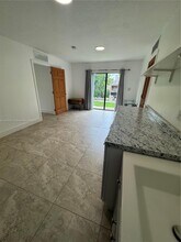 15730 SW 103rd Ave in Miami, FL - Building Photo - Building Photo