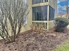 110 Heywood Rd in Arden, NC - Building Photo - Building Photo