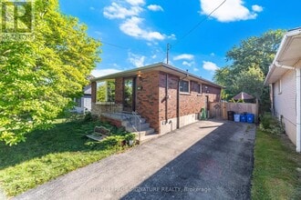 7 Maitland Ave in Hamilton, ON - Building Photo - Building Photo