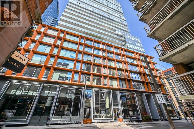 60 Colborne St in Toronto, ON - Building Photo - Building Photo